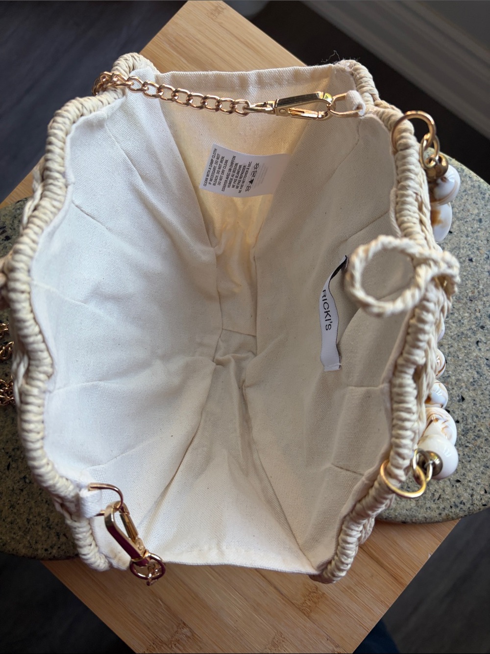 Woven Wicker Shell Crossbody Bag in Natural with Gold Chain - Picture 6 of 8